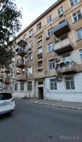 3 otaqlı köhnə tikili - Lökbatan q. - 90 m² (1)