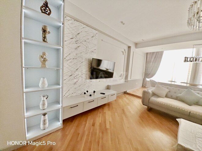 3 otaqlı yeni tikili - Qara Qarayev m. - 145 m² (10)