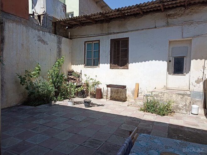7 otaqlı həyət evi/bağ evi - Badamdar q. - 200 m² (1)