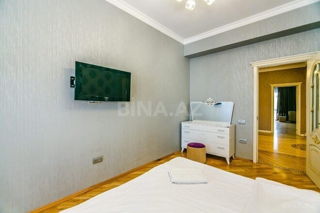 4-комн. новостройка - м. Сахил - 150 м² (18)