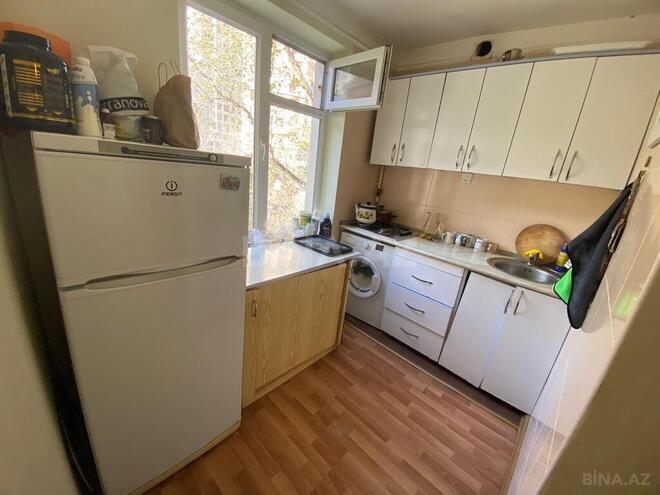 3 otaqlı köhnə tikili - İnşaatçılar m. - 65 m² (11)