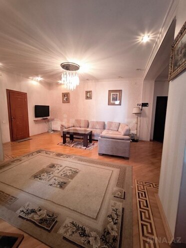 4-комн. новостройка - м. 8 ноября - 145 м² (3)