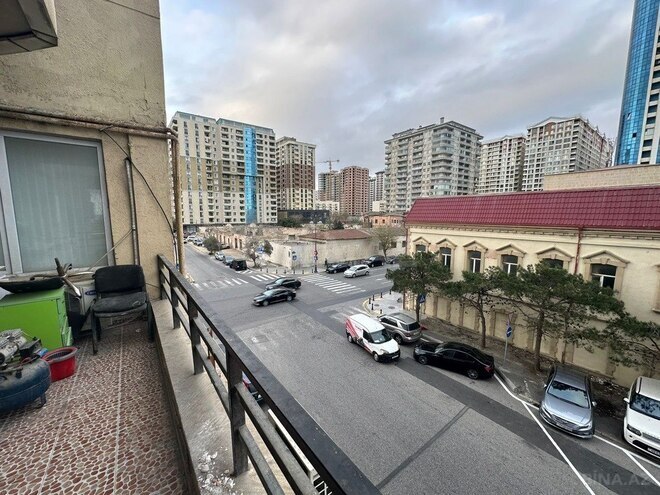 3-комн. офис - м. Шах Исмаил Хатаи - 124 м² (12)
