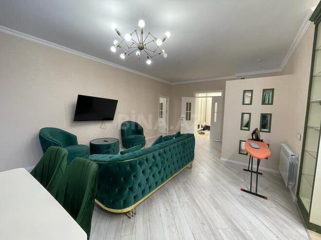 3-комн. новостройка - м. 8 ноября - 103 м² (3)