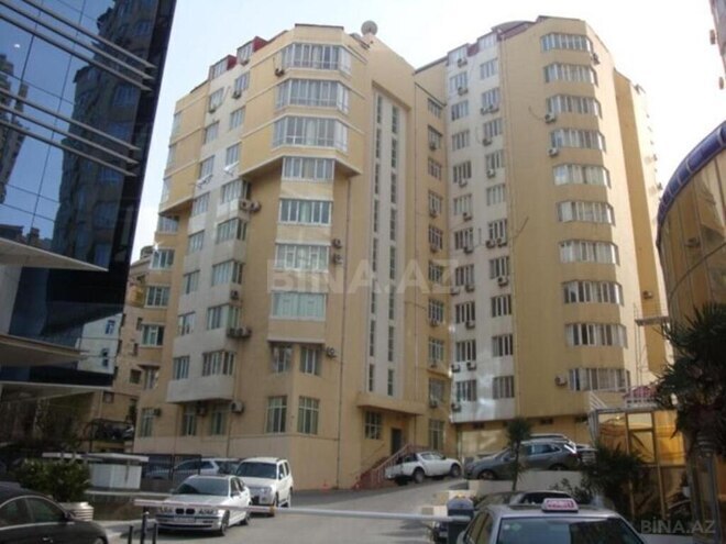 4-комн. новостройка - м. 28 мая - 150 м² (1)