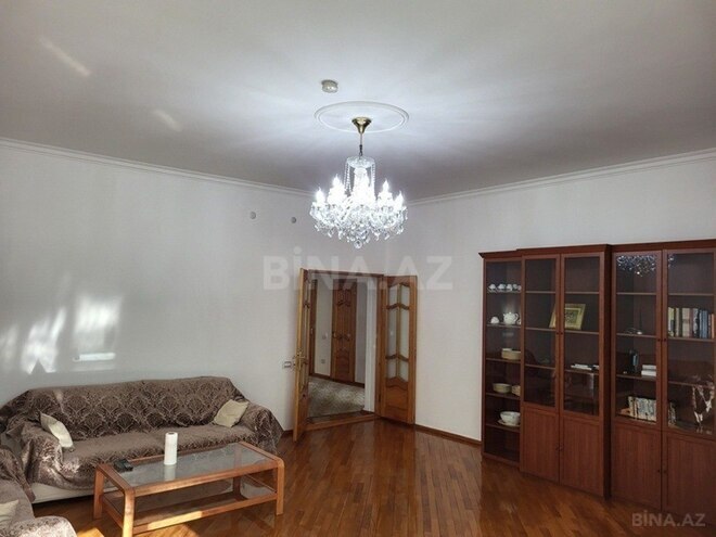 4-комн. новостройка - м. 28 мая - 150 м² (6)
