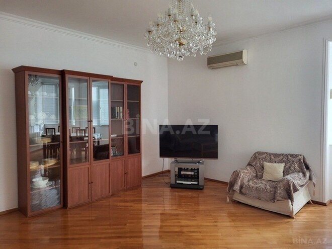 4-комн. новостройка - м. 28 мая - 150 м² (3)