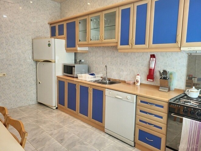 4-комн. новостройка - м. 28 мая - 150 м² (8)