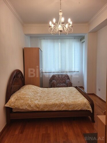 4-комн. новостройка - м. 28 мая - 150 м² (12)