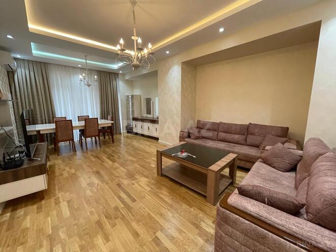 3-комн. новостройка - м. 8 ноября - 145 м² (2)