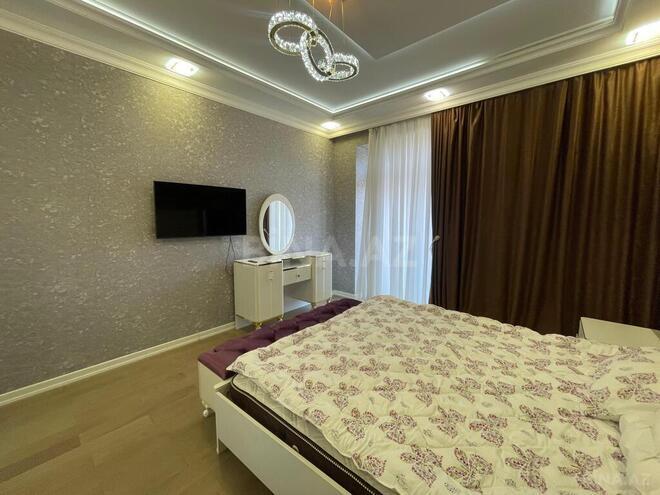 3-комн. новостройка - м. 8 ноября - 145 м² (13)