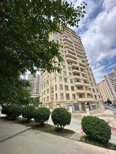 4 otaqlı yeni tikili - Elmlər Akademiyası m. - 200 m² (2)