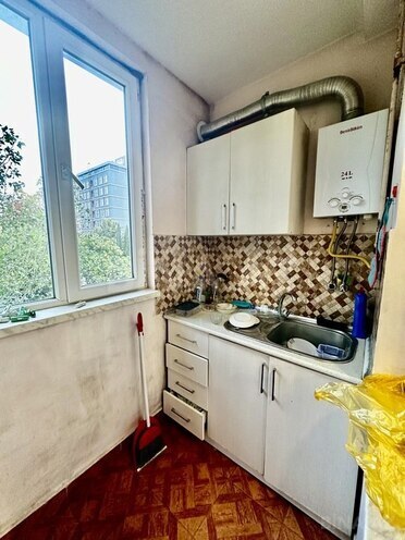 2-комн. вторичка - м. Кара Караев - 55 м² (4)