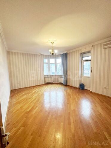 3 otaqlı yeni tikili - 28 May m. - 165 m² (3)