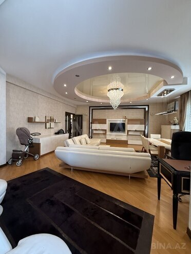 3 otaqlı yeni tikili - Elmlər Akademiyası m. - 156 m² (2)