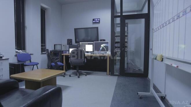 Объект - м. Гянджлик - 1400 м² (11)