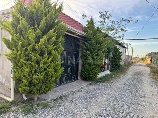 6 otaqlı həyət evi/bağ evi - Yeni Ramana q. - 200 m² (1)