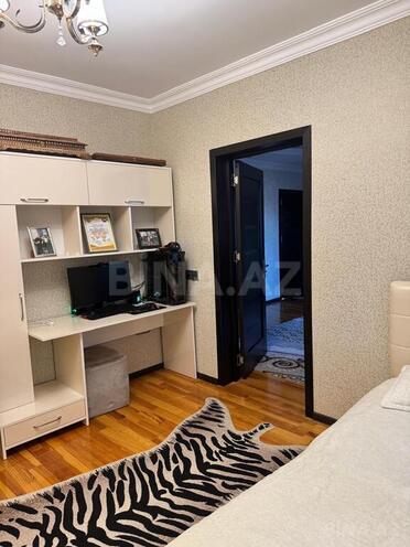 6 otaqlı həyət evi/bağ evi - Yeni Ramana q. - 200 m² (25)