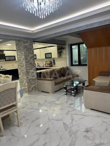 6 otaqlı həyət evi/bağ evi - Yeni Ramana q. - 200 m² (12)