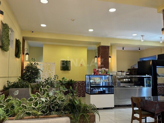 Obyekt - İnşaatçılar m. - 240 m² (3)