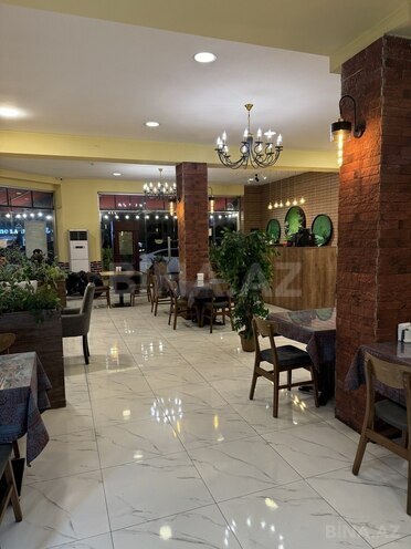 Obyekt - İnşaatçılar m. - 240 m² (1)