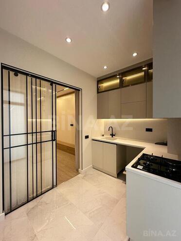 3 otaqlı yeni tikili - 8 Noyabr m. - 105 m² (14)