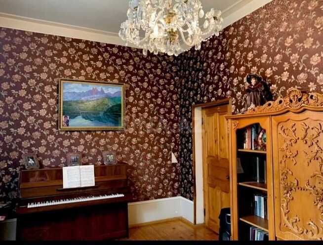 6 otaqlı həyət evi/bağ evi - Həzi Aslanov q. - 285 m² (10)