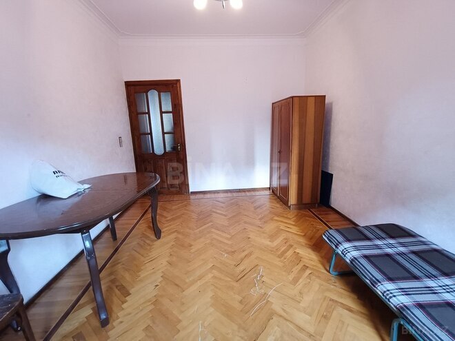 3 otaqlı köhnə tikili - Yeni Yasamal q. - 75 m² (9)