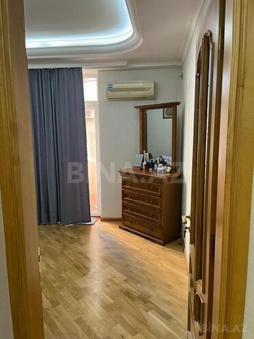 3-комн. новостройка - м. 28 мая - 154 м² (24)