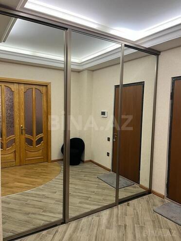 3-комн. новостройка - м. 28 мая - 154 м² (28)