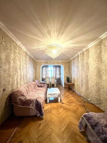 3-комн. вторичка - м. Элмляр Академиясы - 80 м² (1)