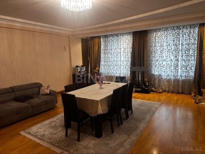 3-комн. новостройка - м. 28 мая - 155 м² (1)