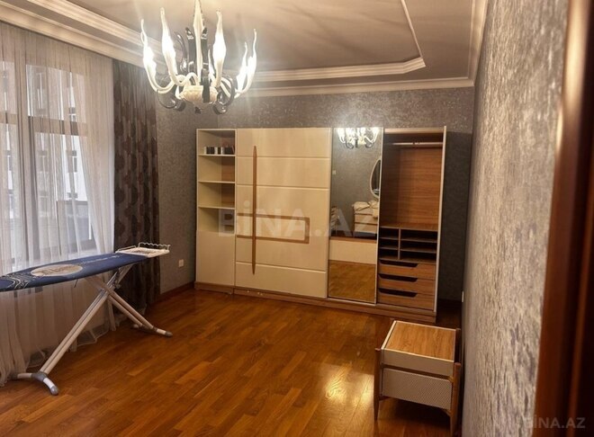 3-комн. новостройка - м. 28 мая - 155 м² (3)