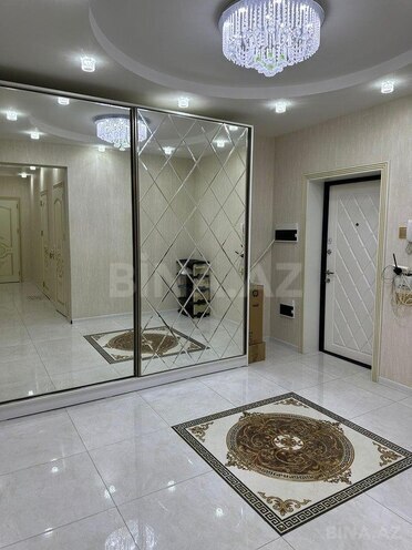 3-комн. новостройка - м. 8 ноября - 110 м² (2)