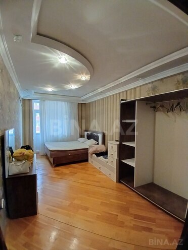 3-комн. новостройка - м. Иншаатчылар - 130 м² (4)