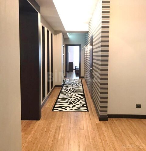 4-комн. новостройка - м. 28 мая - 200 м² (17)