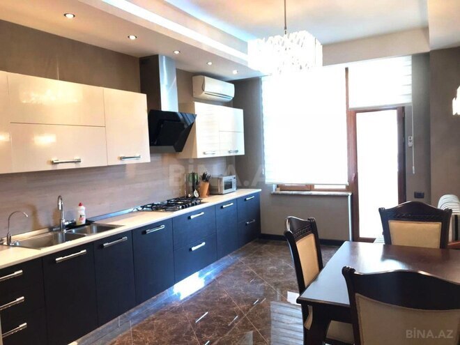 4-комн. новостройка - м. 28 мая - 200 м² (19)