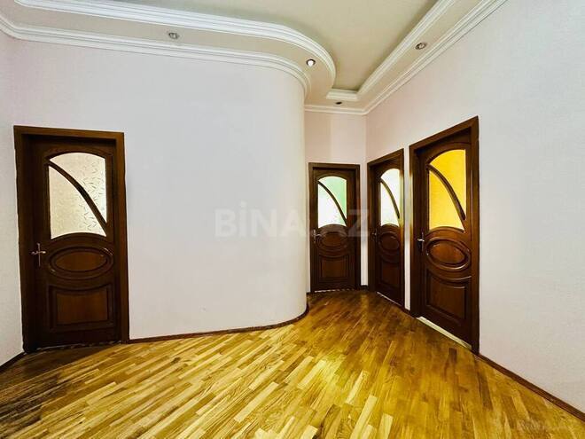 3-комн. новостройка - м. 28 мая - 117 м² (10)