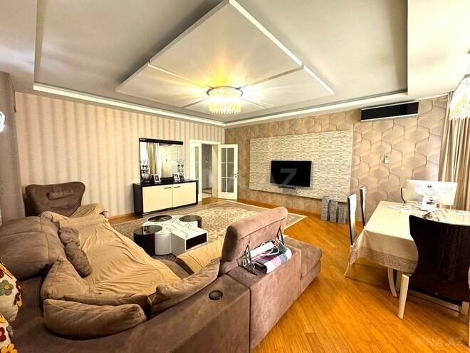 4-комн. новостройка - м. 8 ноября - 188 м² (3)