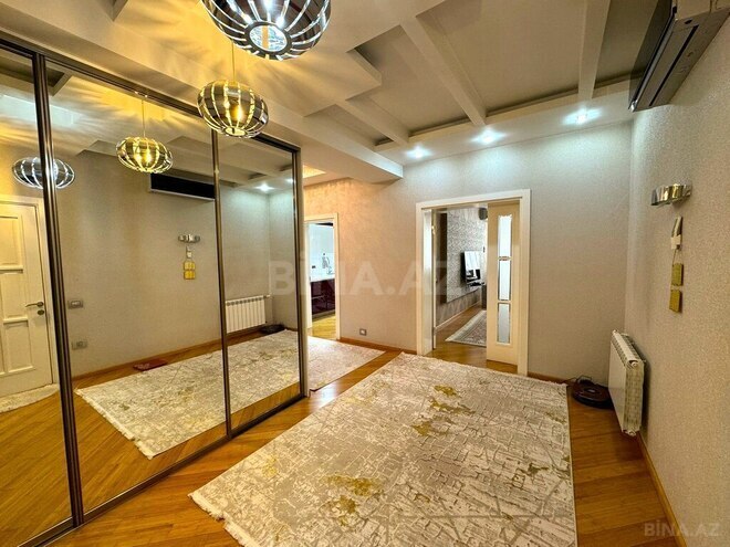 4-комн. новостройка - м. 8 ноября - 188 м² (17)