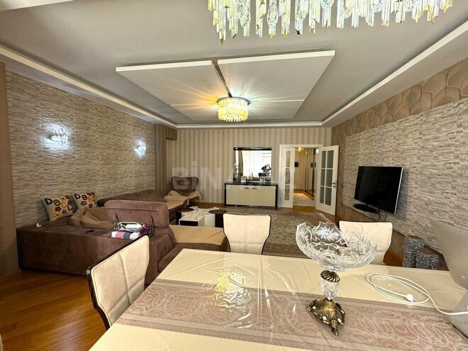 4-комн. новостройка - м. 8 ноября - 188 м² (4)