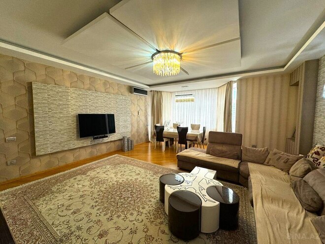 4-комн. новостройка - м. 8 ноября - 188 м² (2)