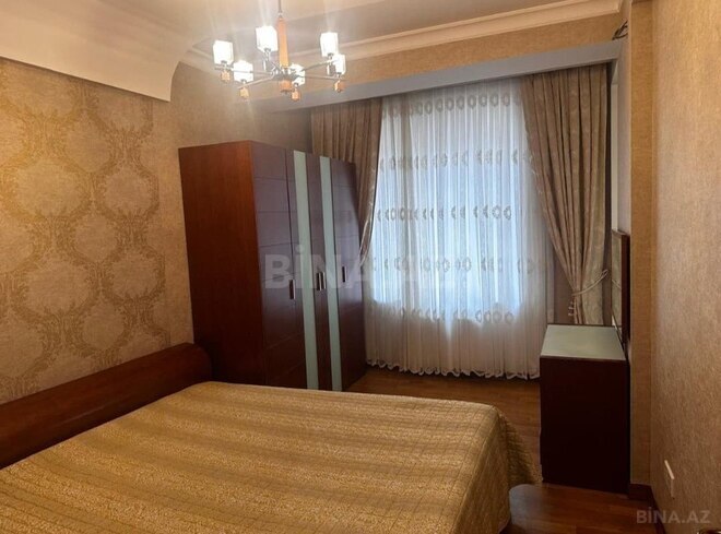 3-комн. новостройка - м. 28 мая - 155 м² (3)