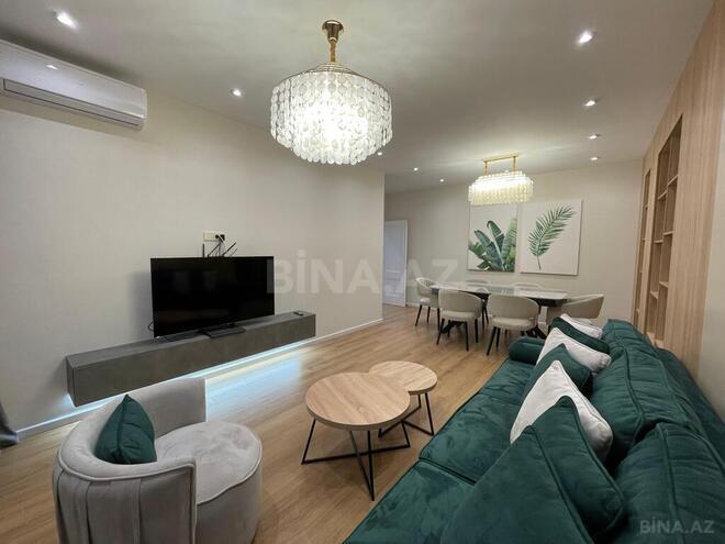 3-комн. новостройка - м. 8 ноября - 147 м² (3)