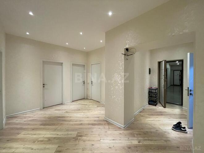 3-комн. новостройка - м. 8 ноября - 145 м² (12)