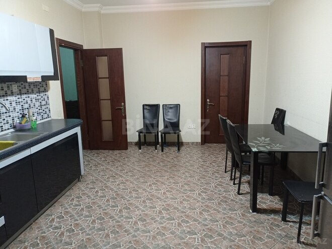 4-комн. новостройка - м. 8 ноября - 180 м² (13)