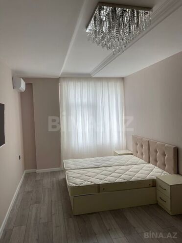 3-комн. новостройка - м. 28 мая - 80 м² (2)