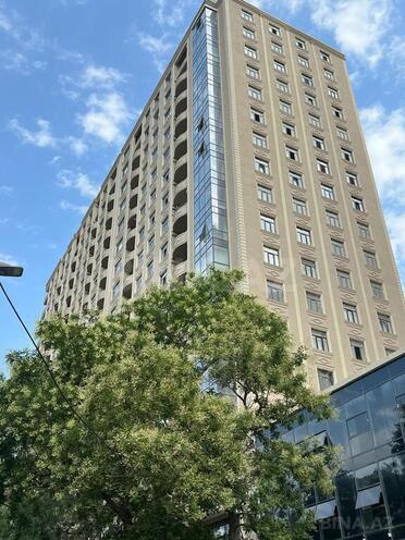 3-комн. новостройка - м. 28 мая - 146 м² (1)