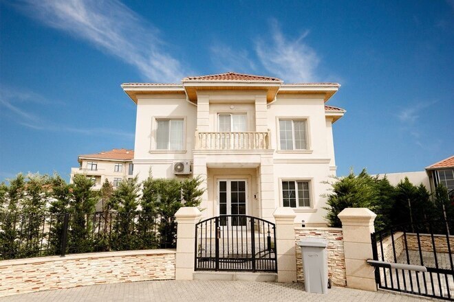 6-комн. дом/дача - пос. Нардаран - 250 м² (1)