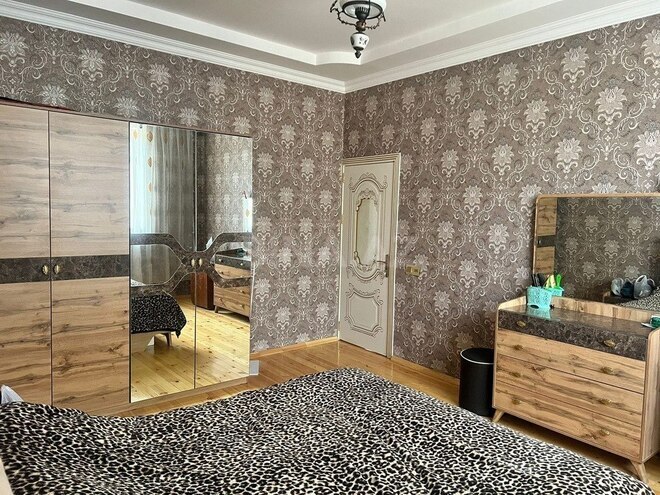 6-комн. дом/дача - пос. Бинагади - 220 м² (9)